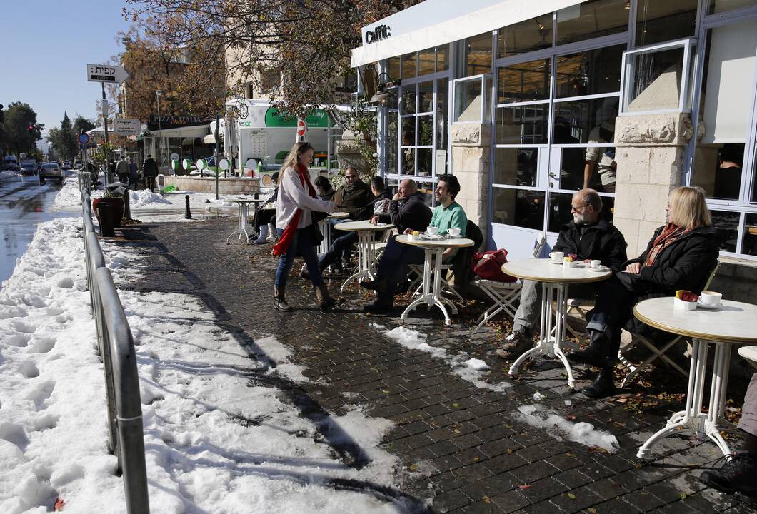 Šventoji Žemė ruošiasi naujai sniego griūčiai