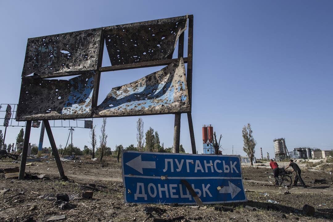 Ukrainoje per bombardavimą sužeisti 22 žmonės