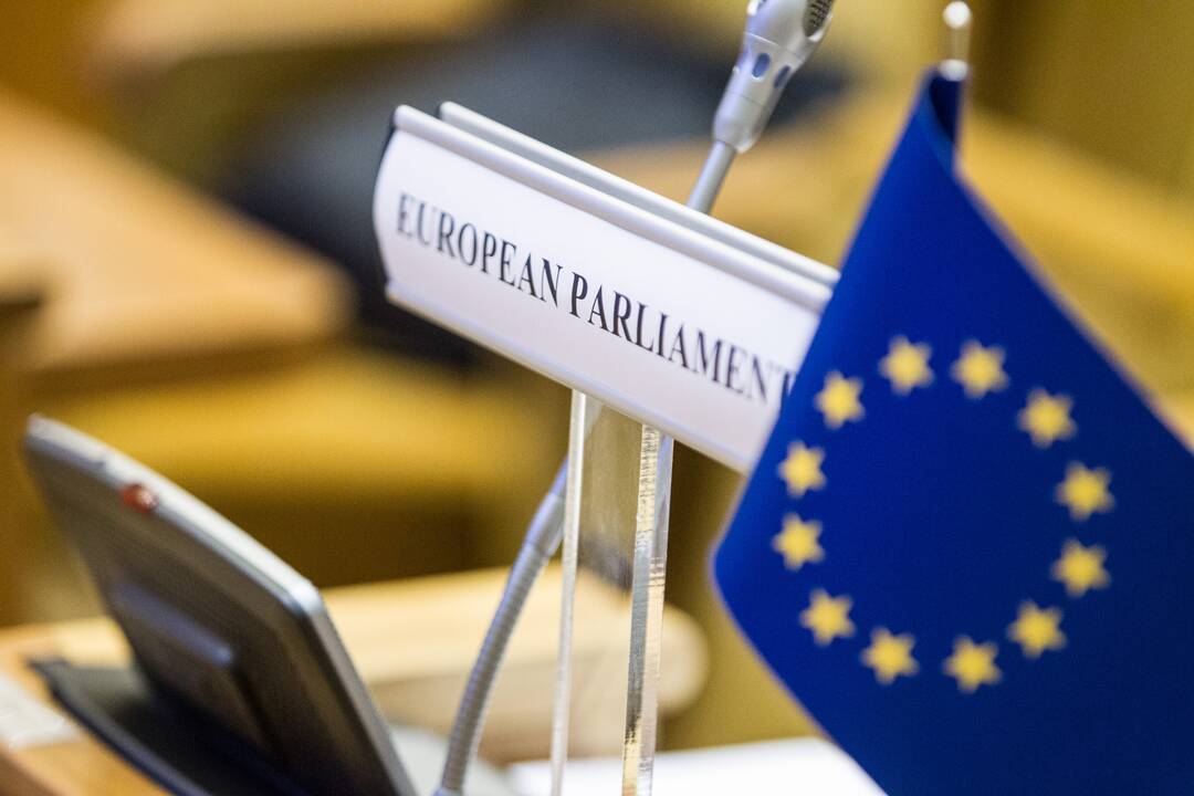 VRK iš rinkimų į Europos Parlamentą sąrašo išbraukė per jauną kandidatą
