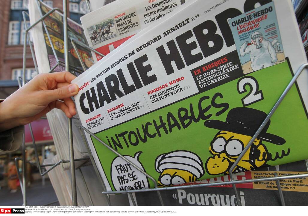 Italijos ministras įtūžo dėl aukas vaizduojančios „Charlie Hebdo“ karikatūrų