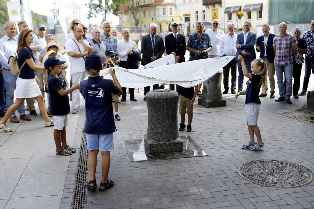 Atminimo knechto buriuotojui Broniui Rožinskui atidengimas