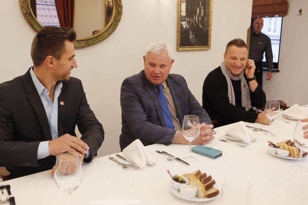 Susitikta su ledo ritulininkais