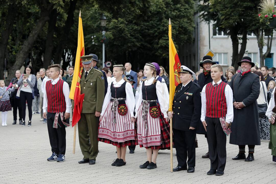 Pirmoji pamoka