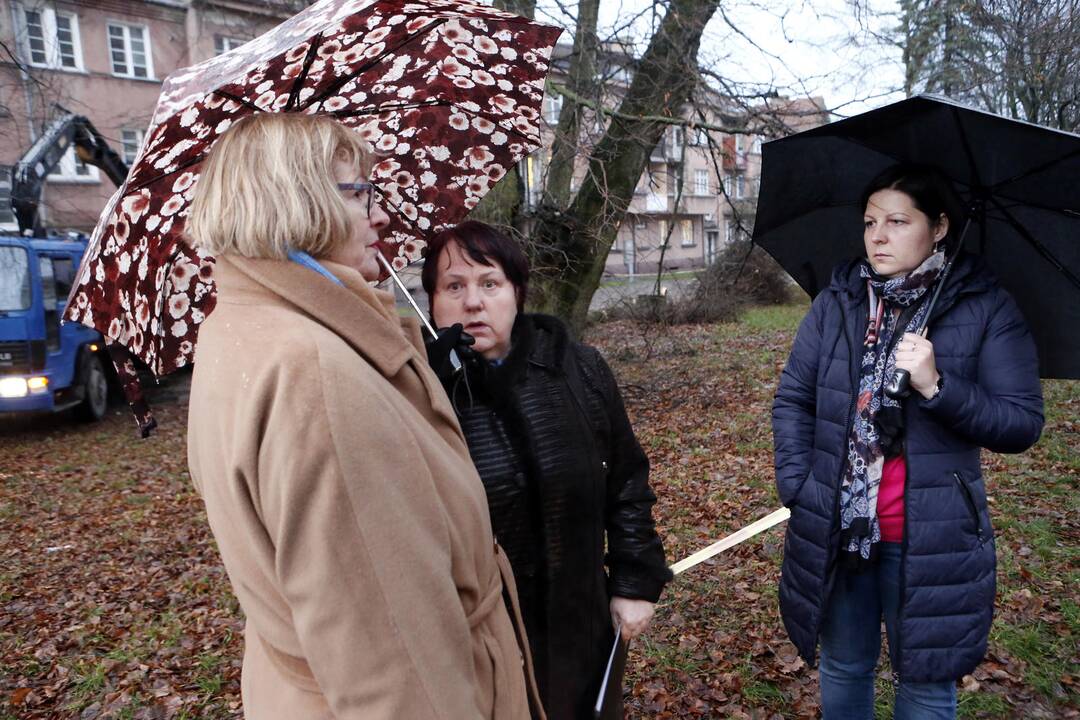 Gyventojai pasipyktino dėl kieme atliekamų darbų