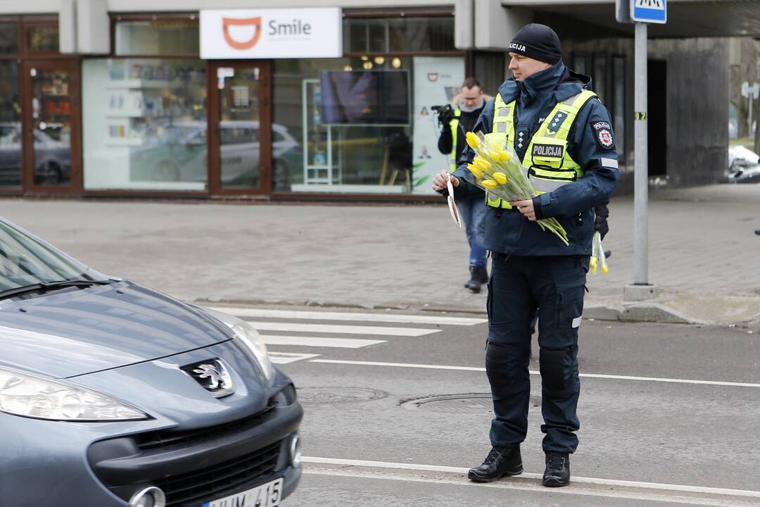 Uostamiesčio moterims – tulpių žiedai