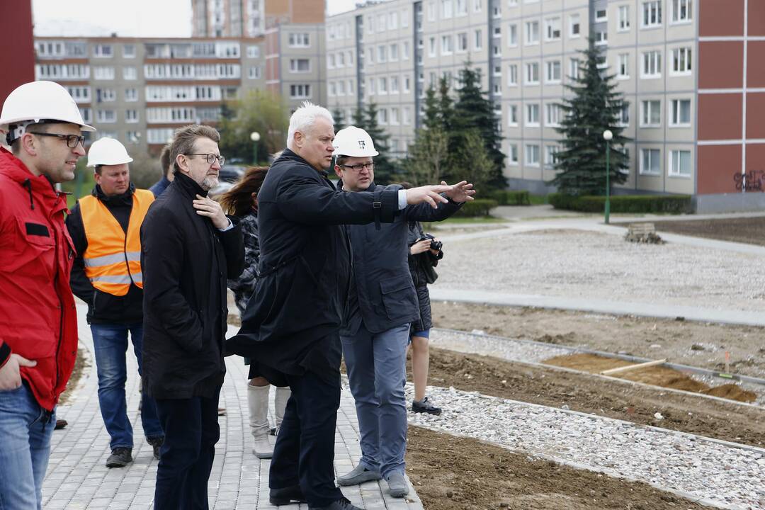 Valdininkai apžiūrėjo Sąjūdžio parką