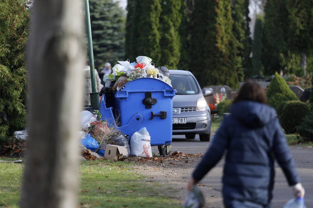 Lėbartų kapinės Lapkričio 1-ąją