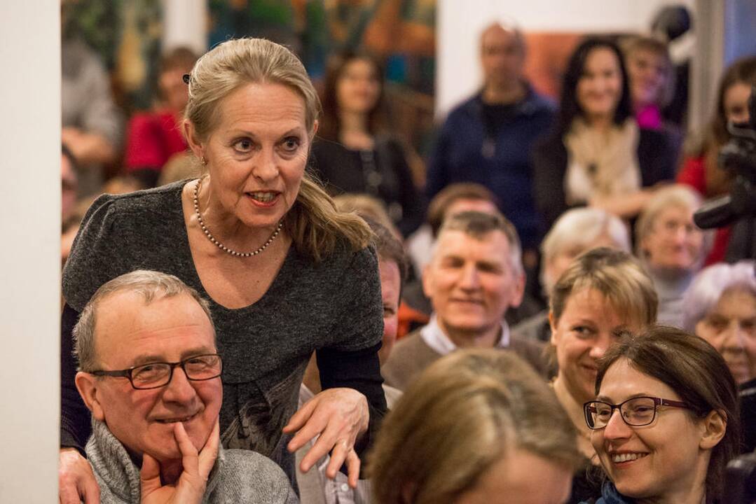 Dainuojamosios poezijos vakaras "Žemė užgiedos"