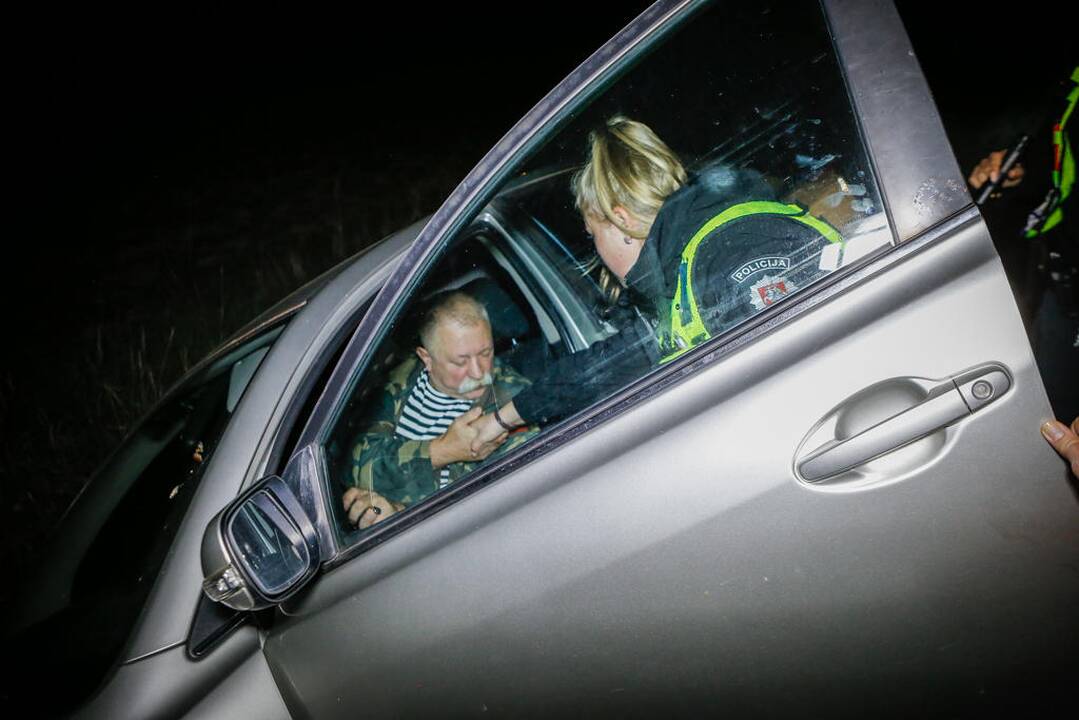 Girto vairuotojo nuotykiai pakeliui iš žvejybos