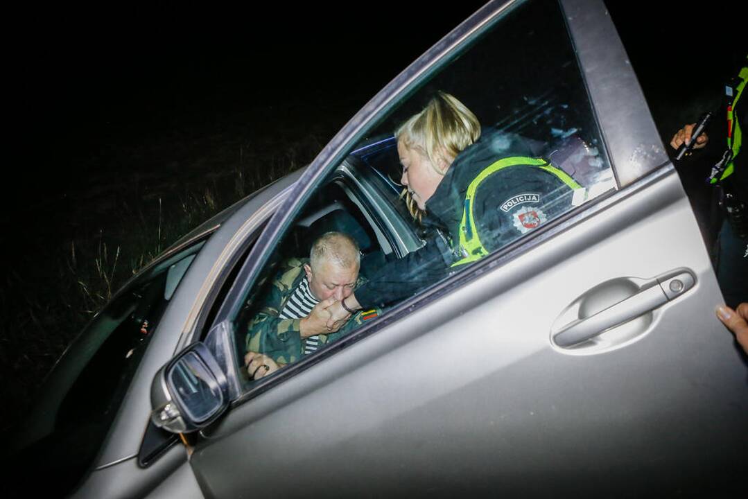 Girto vairuotojo nuotykiai pakeliui iš žvejybos