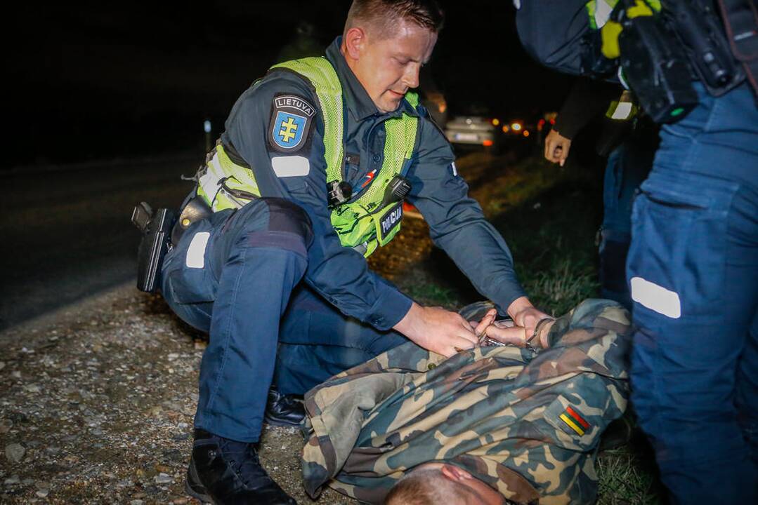 Girto vairuotojo nuotykiai pakeliui iš žvejybos