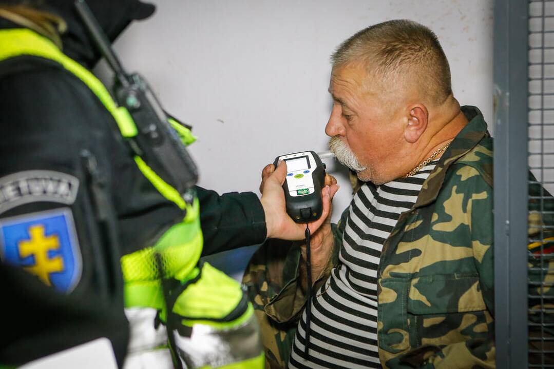 Girto vairuotojo nuotykiai pakeliui iš žvejybos