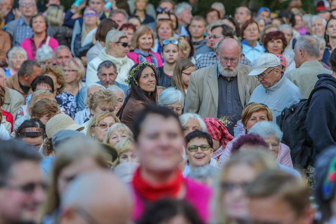 Klaipėdiečiai giedojo Lietuvos himną