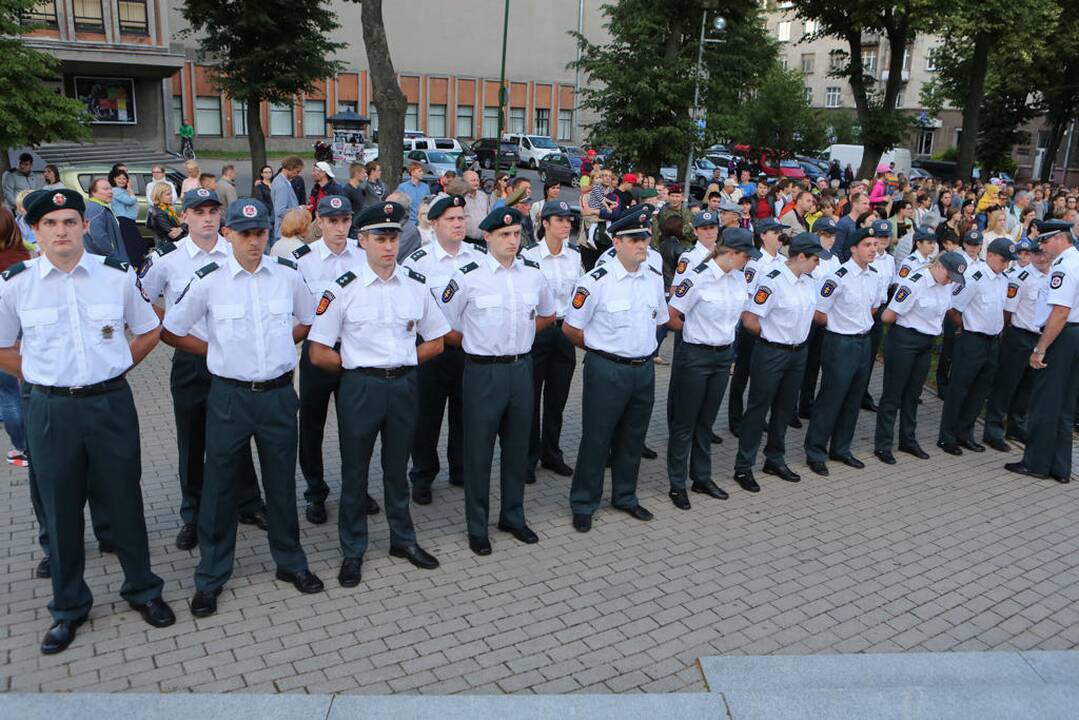 Klaipėdiečiai giedojo Lietuvos himną