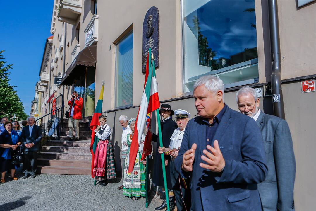 Atidengta atminimo lenta V. Didžiui