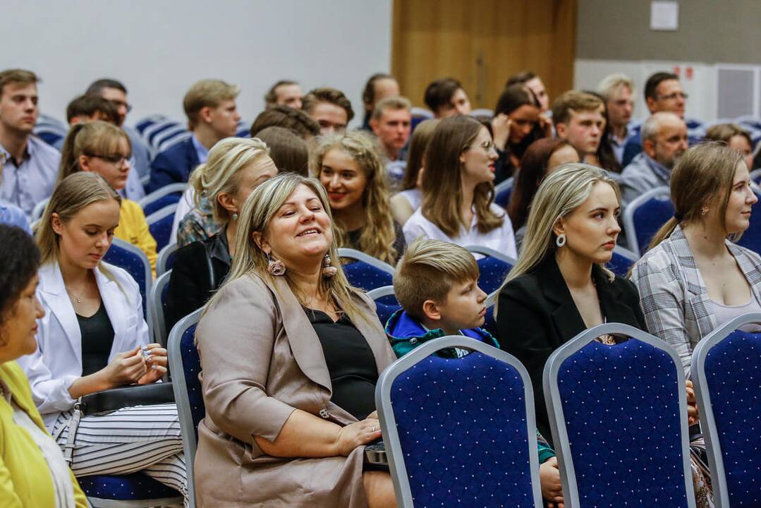 Pasveikino Klaipėdos šimtukininkus