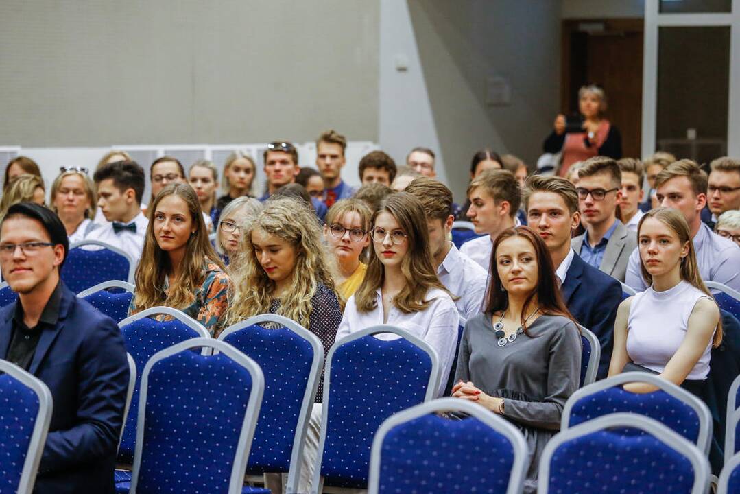 Pasveikino Klaipėdos šimtukininkus