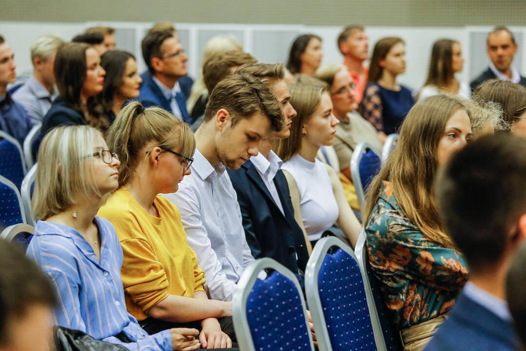 Pasveikino Klaipėdos šimtukininkus