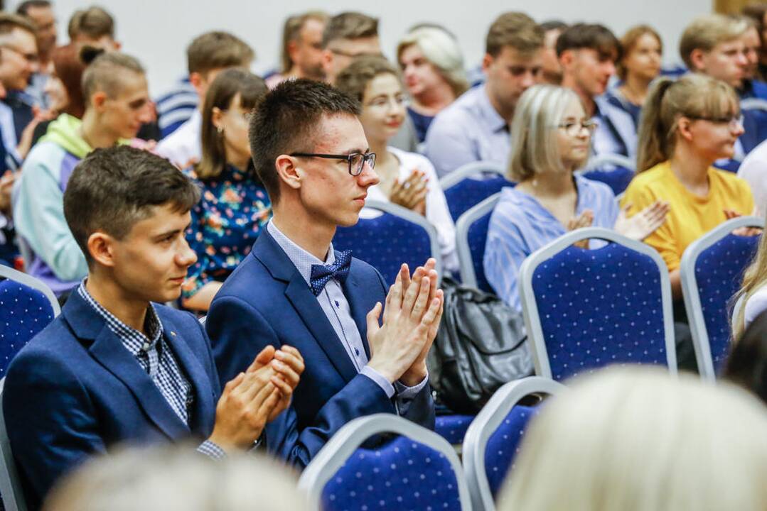 Pasveikino Klaipėdos šimtukininkus