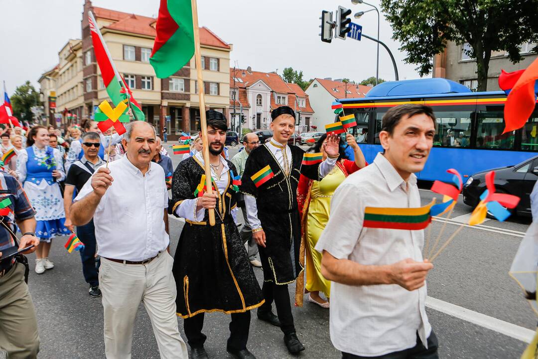 Klaipėda iškilmingai švenčia Valstybės dieną