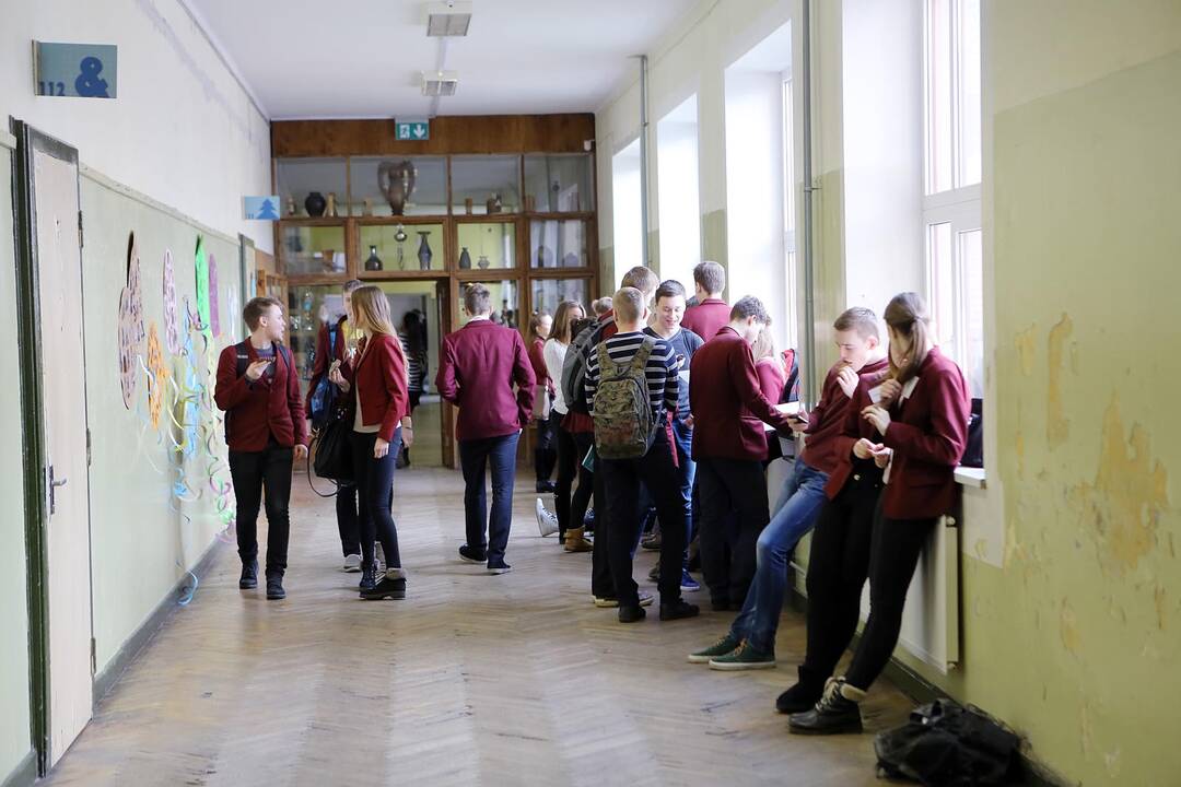 Gimnazistai neatlygintinai davė kraujo