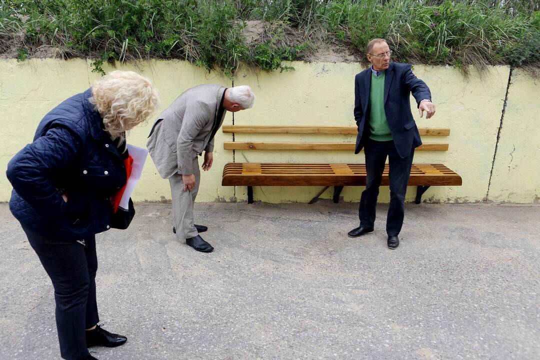 Meras apžiūrėjo paplūdimius