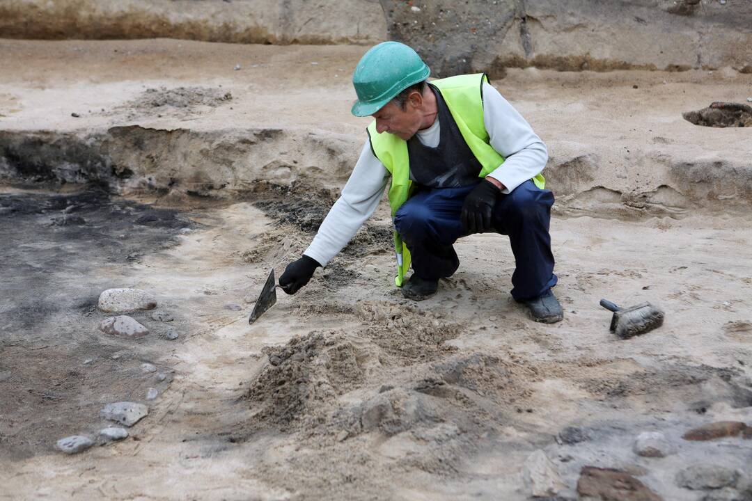 Archeologiniai kasinėjimai piliavietėje