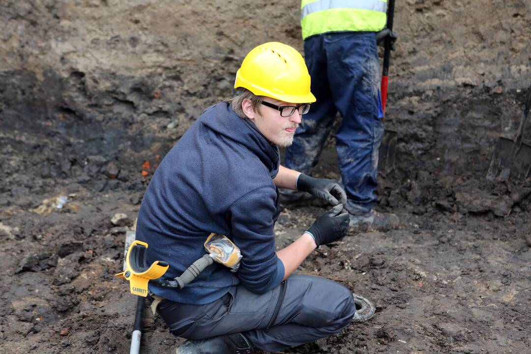 Archeologiniai kasinėjimai piliavietėje