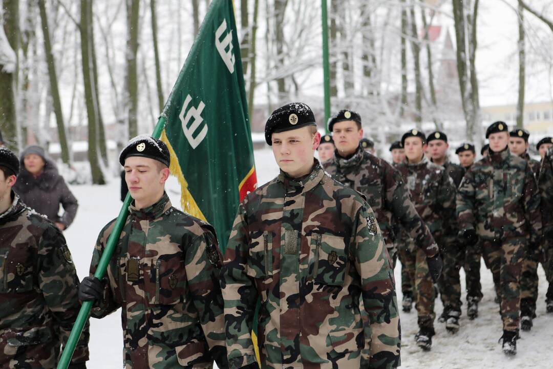 Žuvusiųjų pagerbimo ceremoniją prie paminklo 1923 m. sukilimo dalyviams