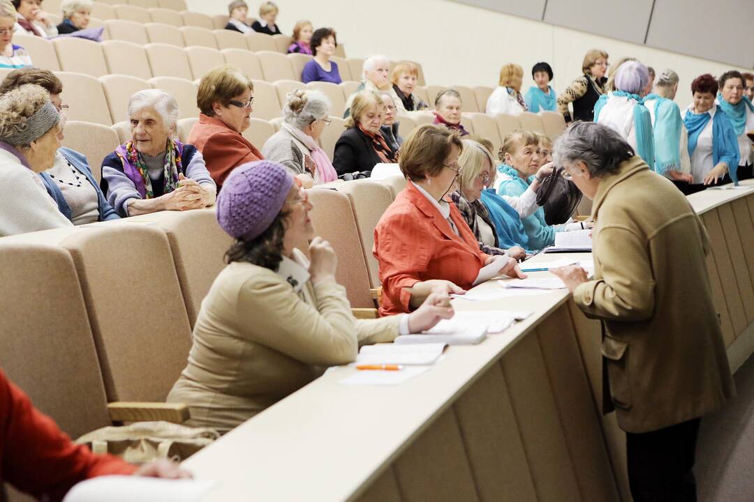 Senjorams – mokslo metų pabaigtuvės