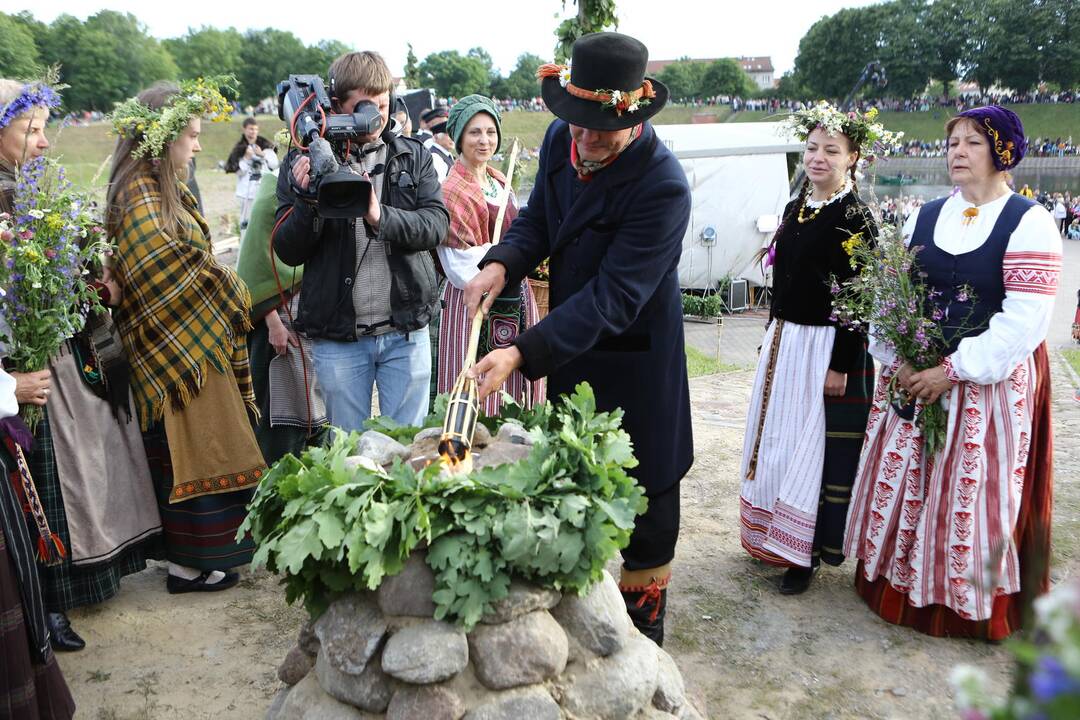 Klaipėdoje – Joninių linksmybės ir burtai