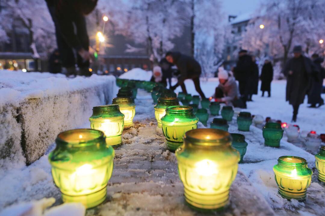 Žvakelių uždegimo akcija „Vienybės laiptai“