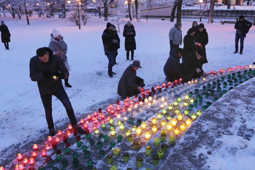 Žvakelių uždegimo akcija „Vienybės laiptai“