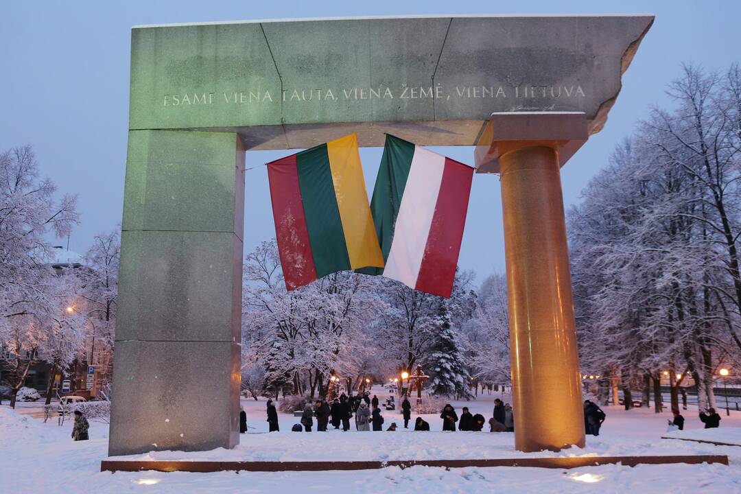 Žvakelių uždegimo akcija „Vienybės laiptai“