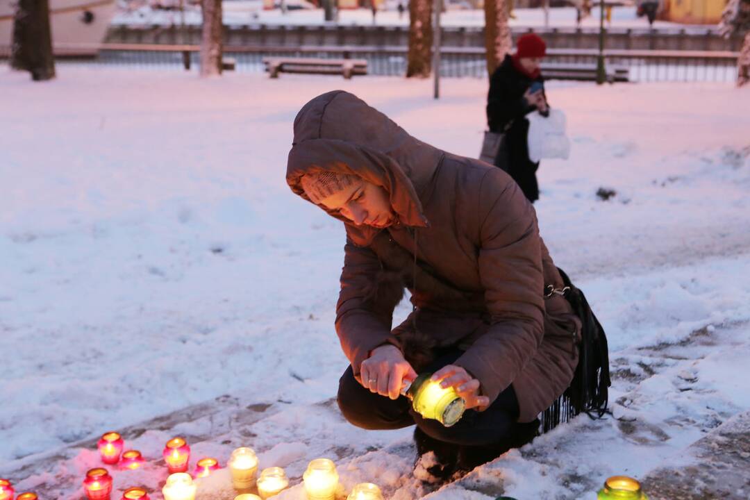Žvakelių uždegimo akcija „Vienybės laiptai“