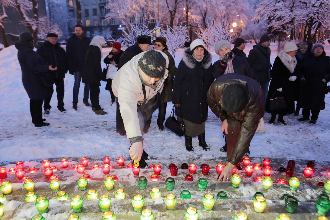 Žvakelių uždegimo akcija „Vienybės laiptai“