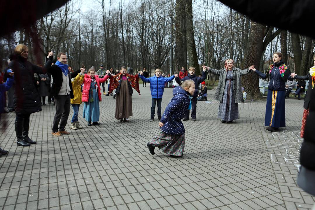 Vynerio arbatėlė skulptūrų parke