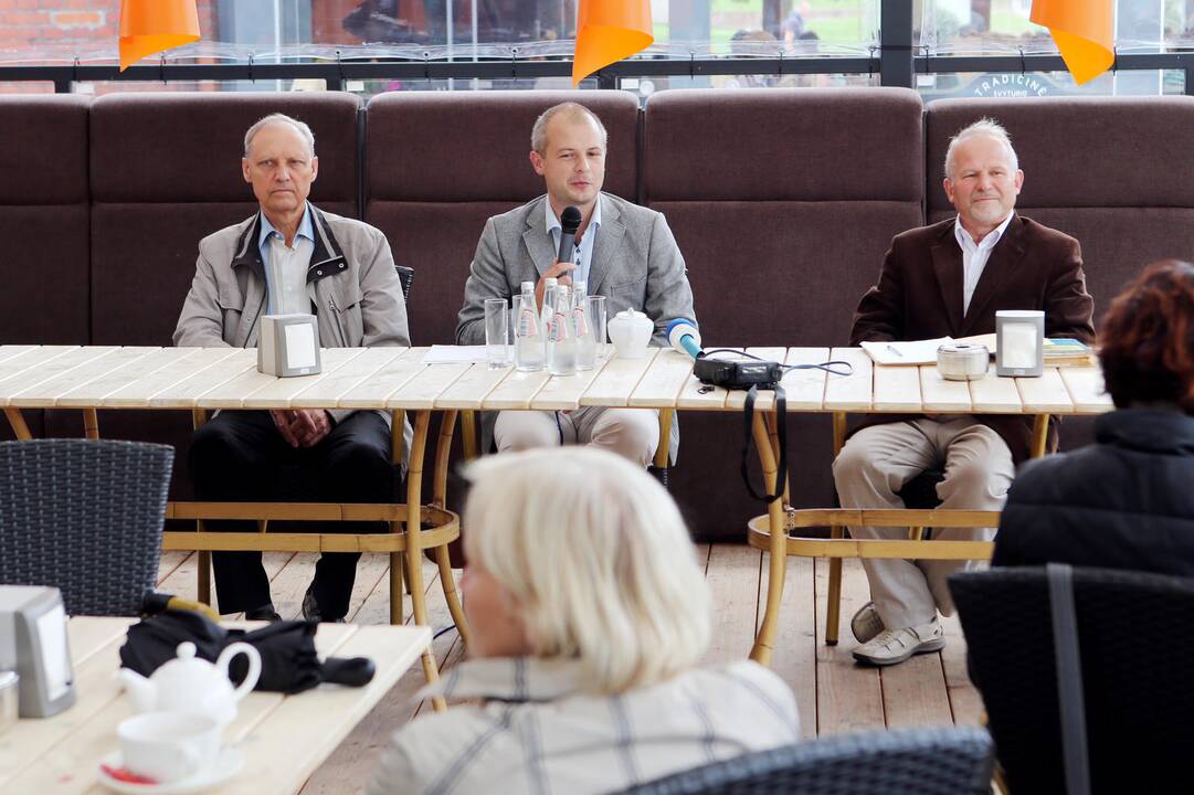 Diskusija: Danė ar Dangė