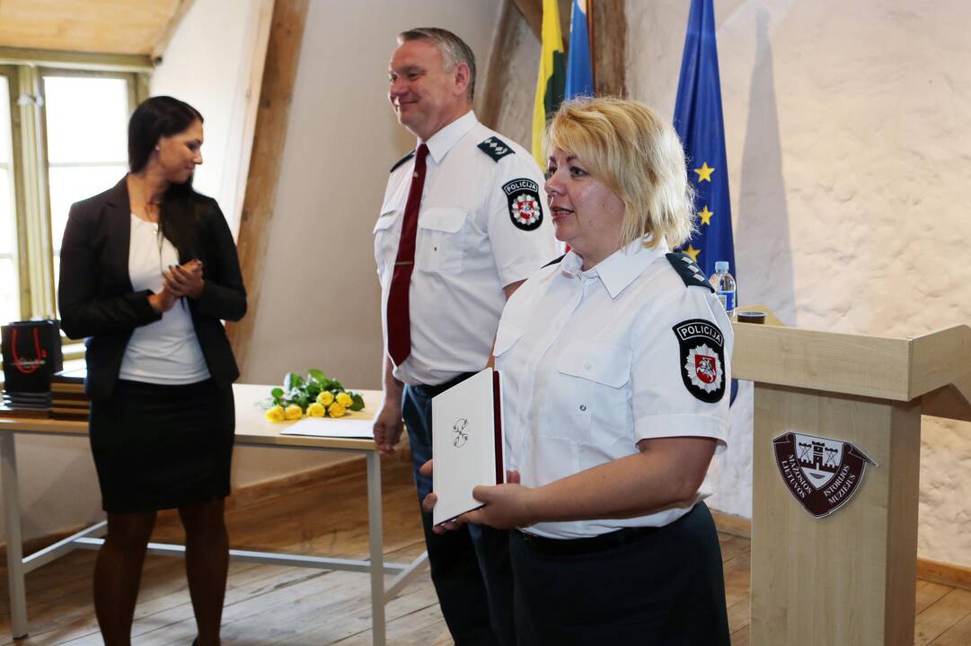 Priesaiką davė policininkės