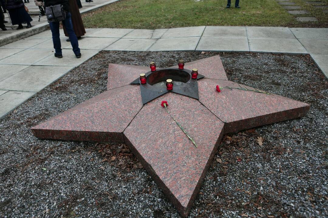 Veteranai minėjo raudonosios armijos įžengimo į Klaipėdą metinės