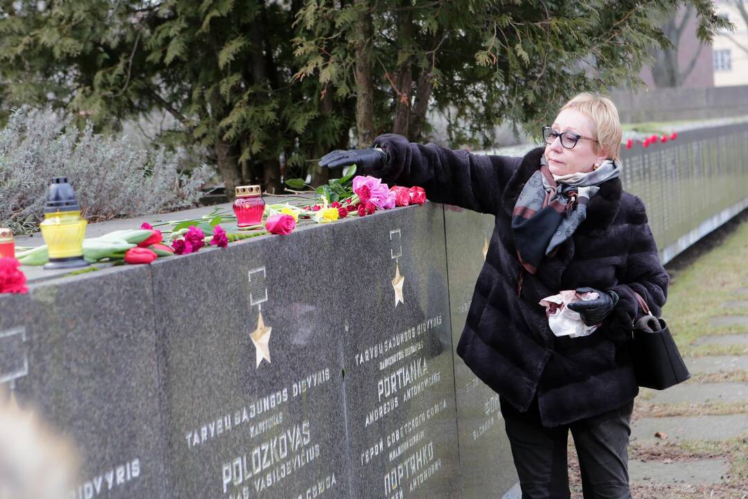 Veteranai minėjo raudonosios armijos įžengimo į Klaipėdą metinės