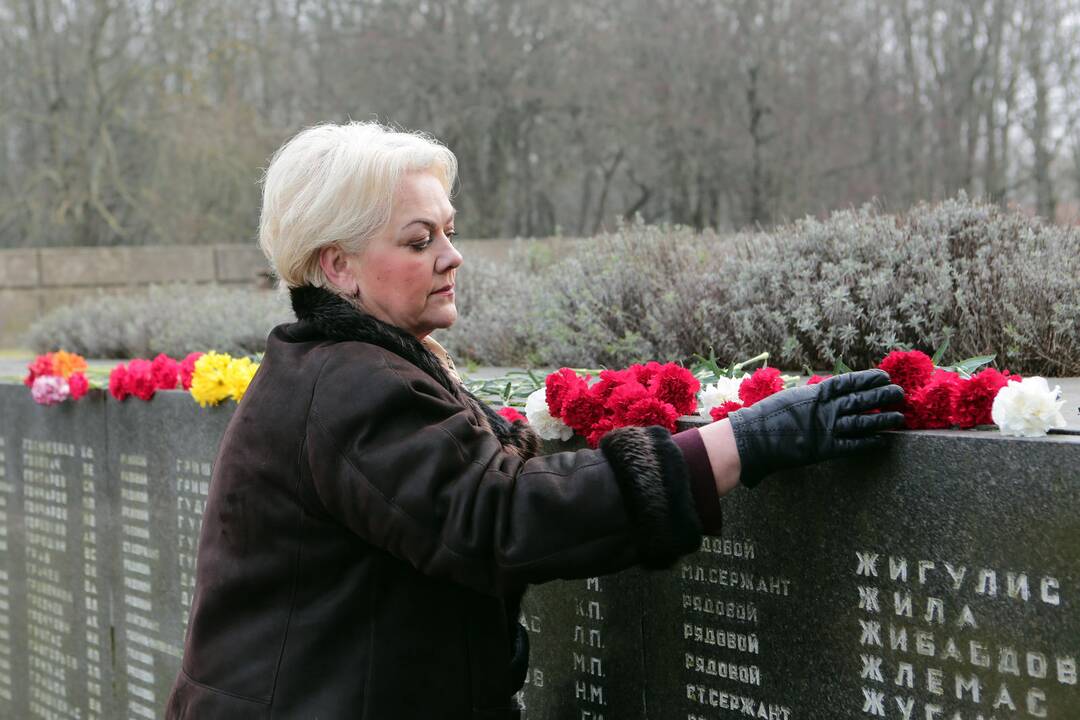 Veteranai minėjo raudonosios armijos įžengimo į Klaipėdą metinės