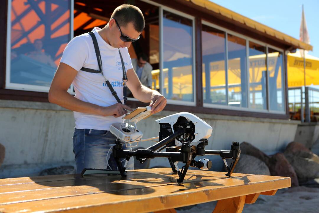 Palangos gelbėtojai pristatė droną