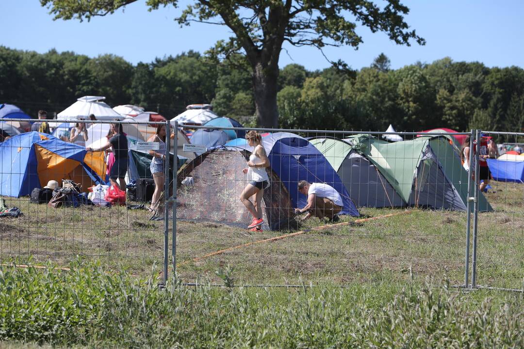 Į Karklę plūsta festivalio dalyviai
