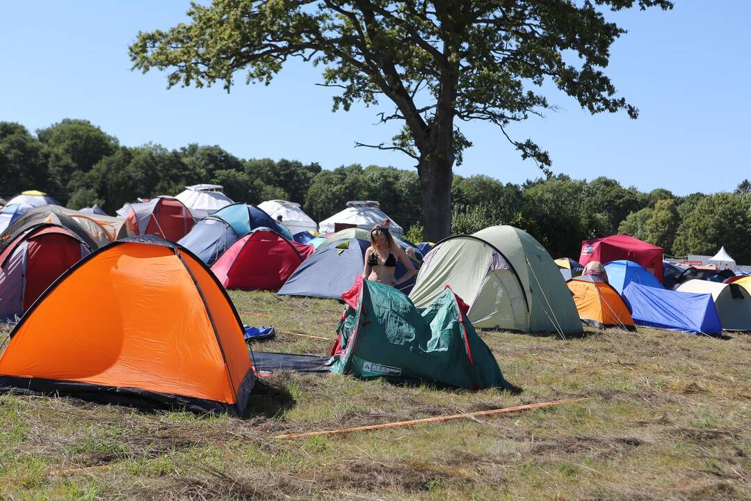 Į Karklę plūsta festivalio dalyviai