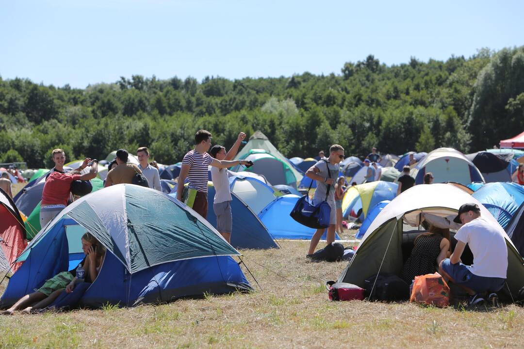 Į Karklę plūsta festivalio dalyviai