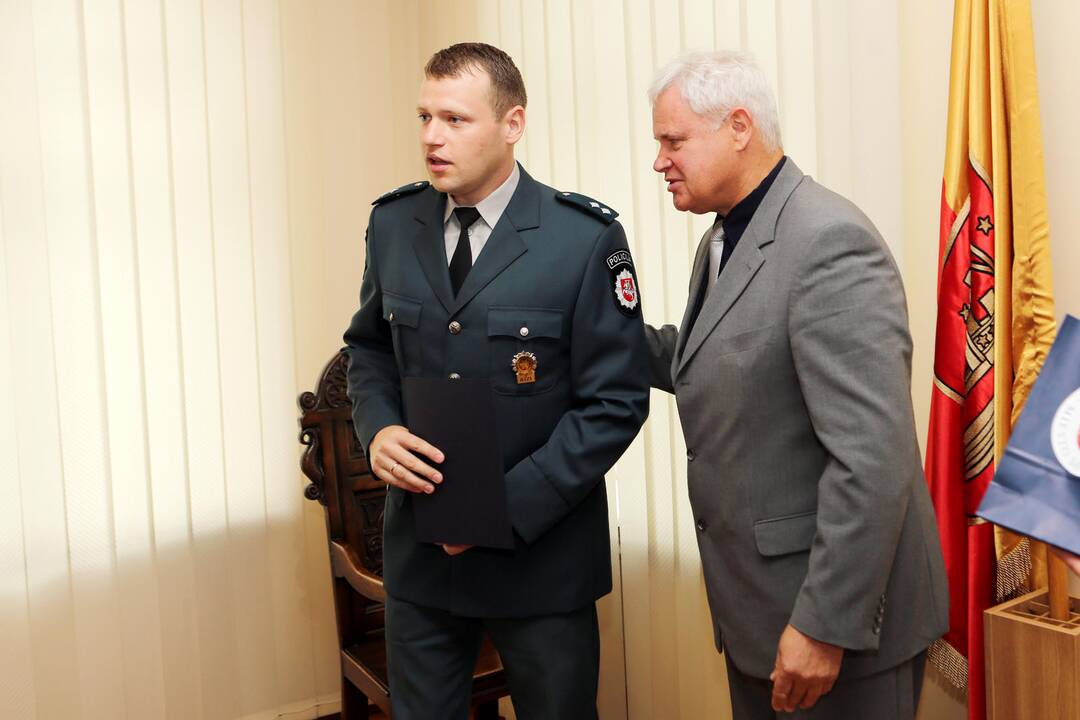 Meras padėkojo policininkams