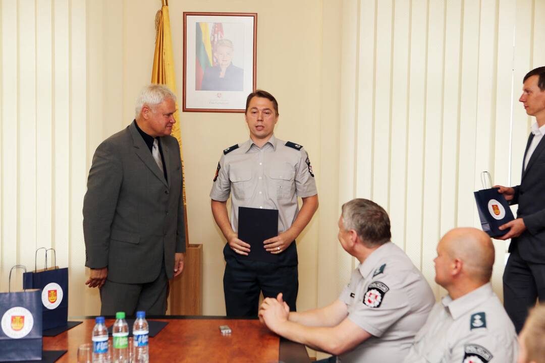 Meras padėkojo policininkams