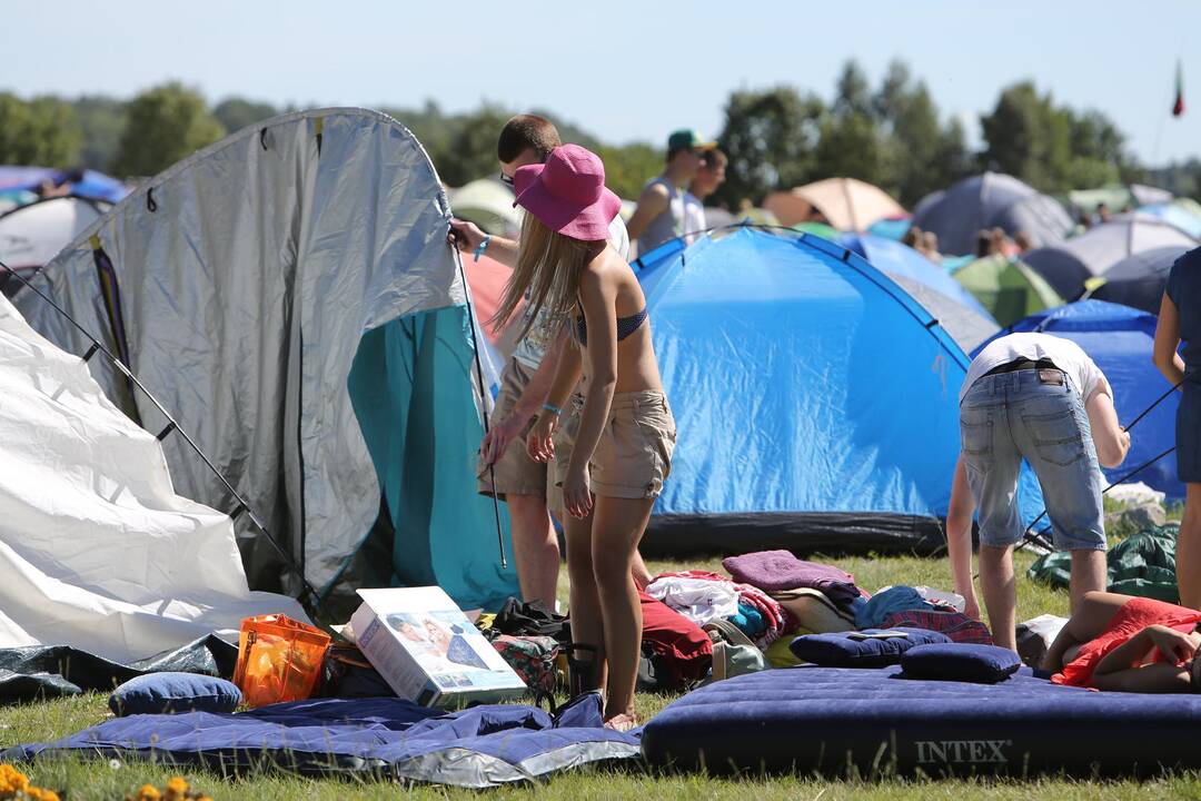 Į Karklę plūsta festivalio dalyviai