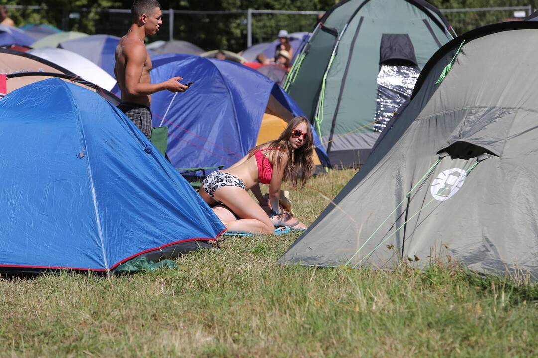 Į Karklę plūsta festivalio dalyviai